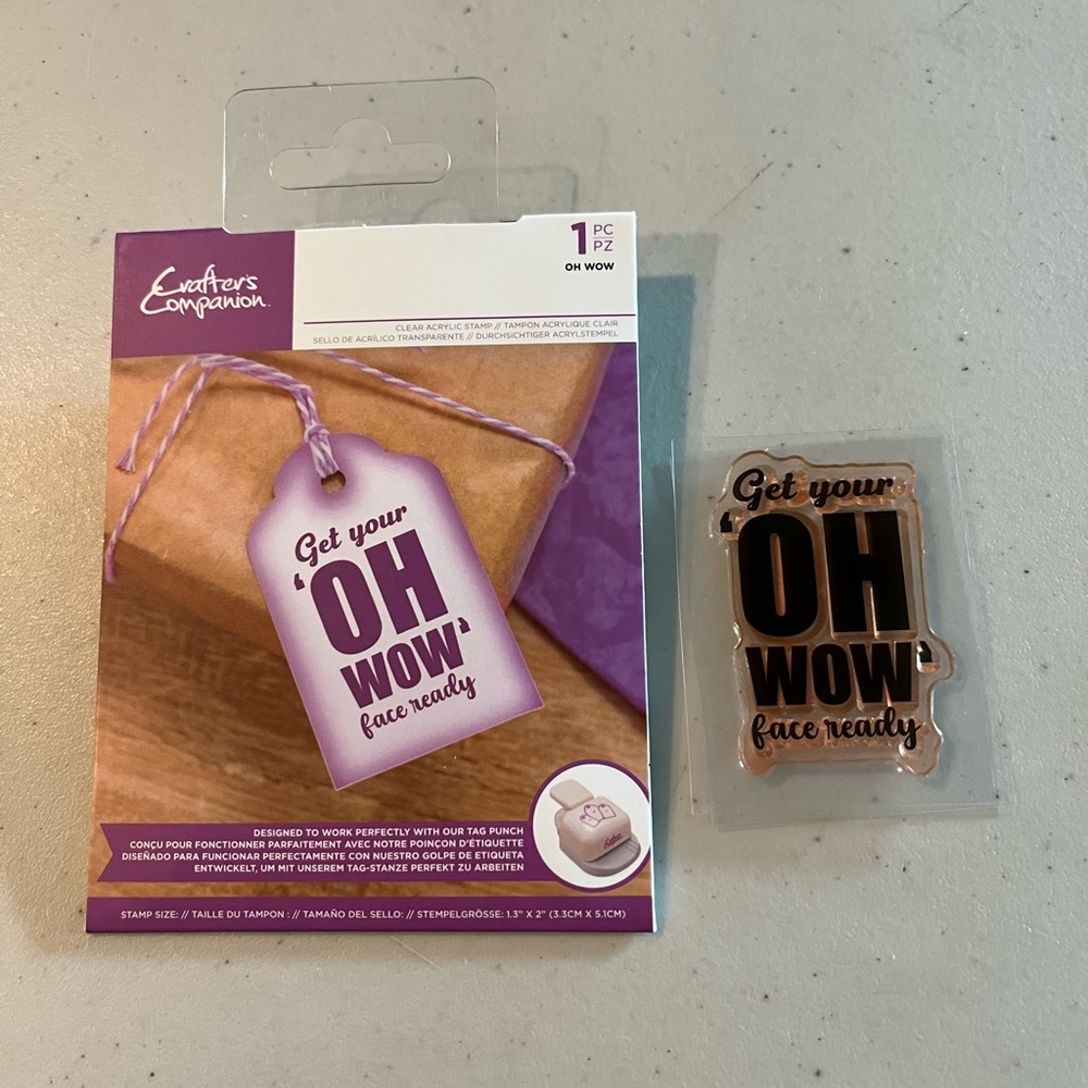 'OH WOW' Stamp - Black. Crafters companion